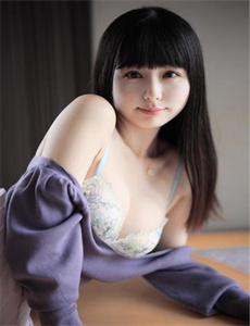 《我女朋友的母亲15完整视频有翻译》