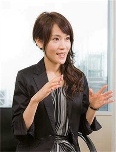 《男人和女人做人爱视频》